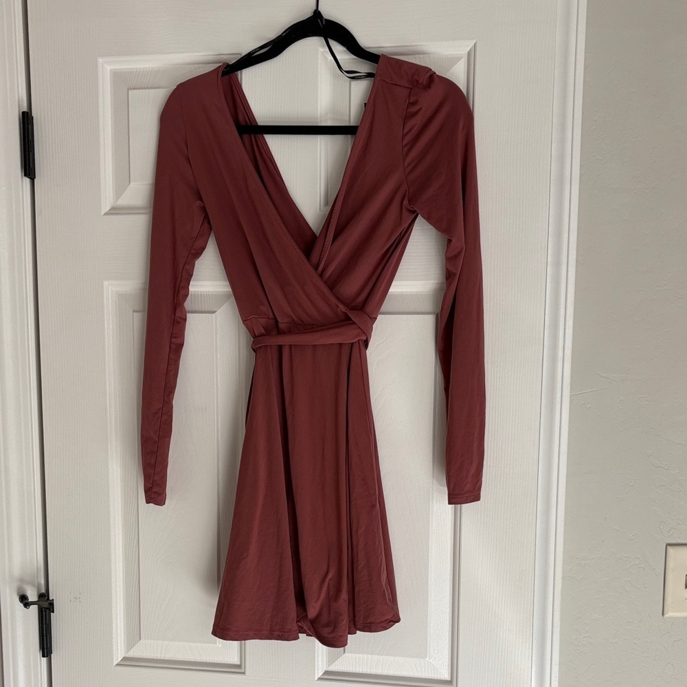 Forever 21 Long Sleeve Wrap Dress in Deep Red - Picture 2 of 6